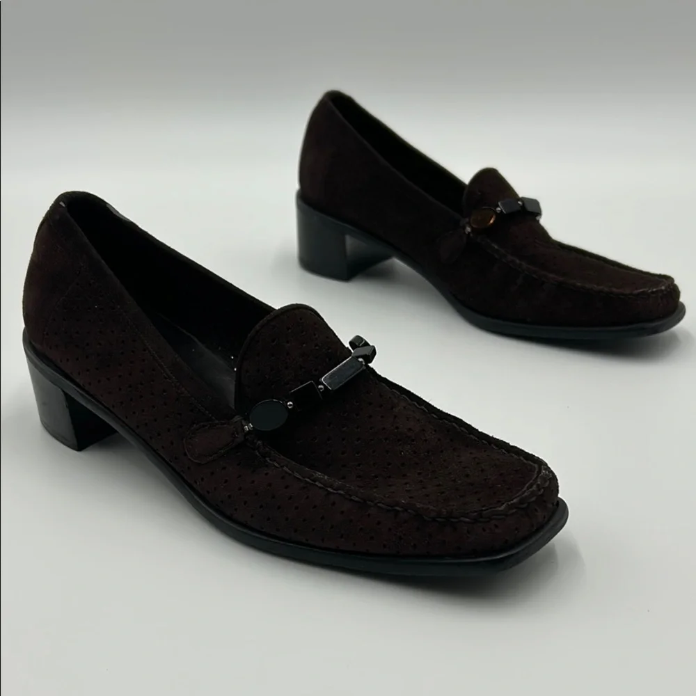 Stuart Weitzman Brown Suede Loafers Slip-On Design 7M - Picture 3 of 14